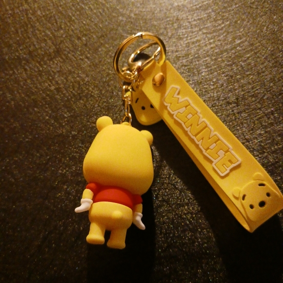 Winnie-the-Pooh Keychain - Picture 5 of 5